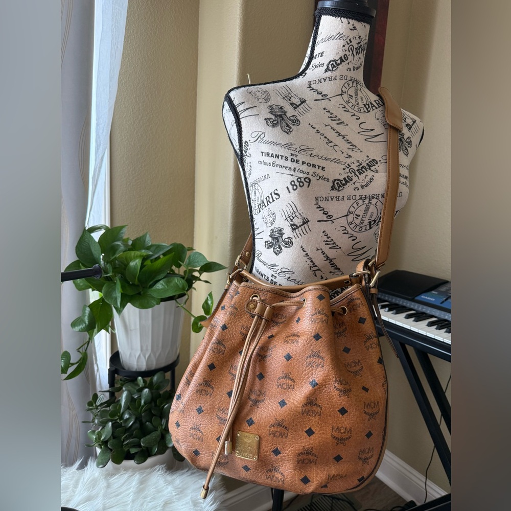MCM Cognac 2way drawstring bucket bag